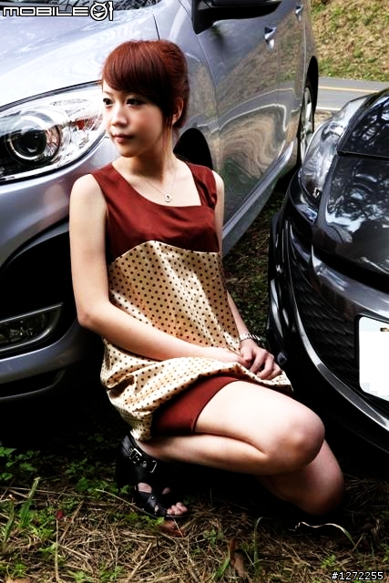 2010 NEW MAZDA 3+好正點的小妞