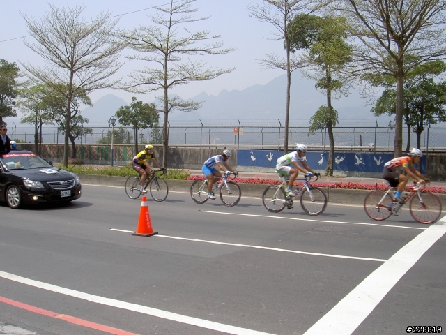 2010環台賽-第六站 台2線(於淡水紅樹林照) 更新回程空拍照