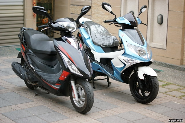 (開箱)PGO G-MAX 220 EFI 水藍白