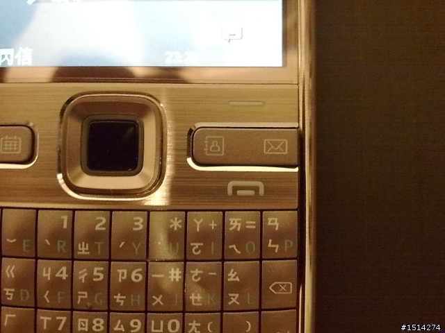 【開箱文】NOKIA E72 展現你無可取代的個人魅力~!