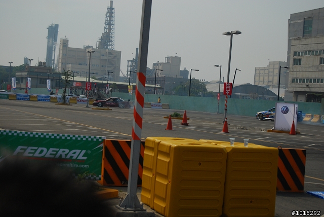 575、大黃蜂&R35 in夢時代