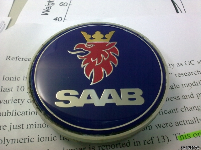 輪圈上的logo又開口笑了