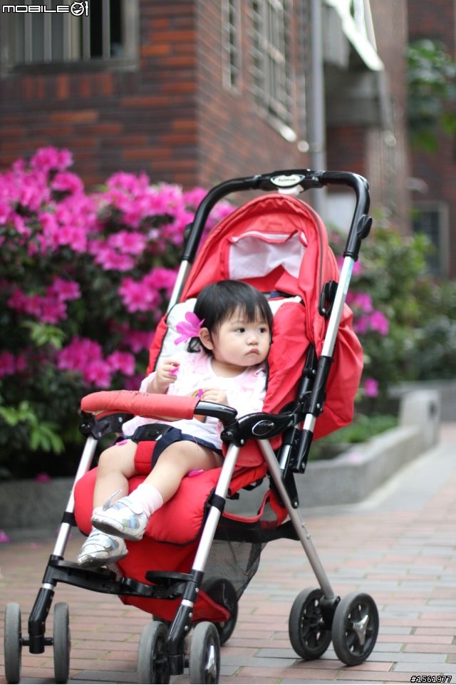 Canon 550D+50mm F1.4 戶外拍小孩