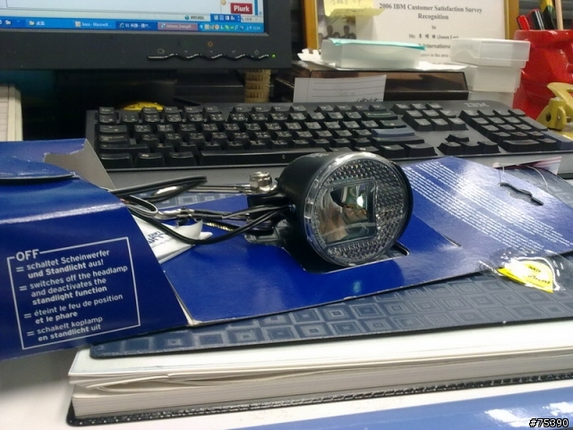 德製B+M 發電花鼓用光感應LED頭燈開箱