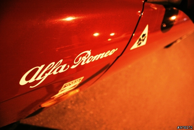 Red Alfa Romeo 156~