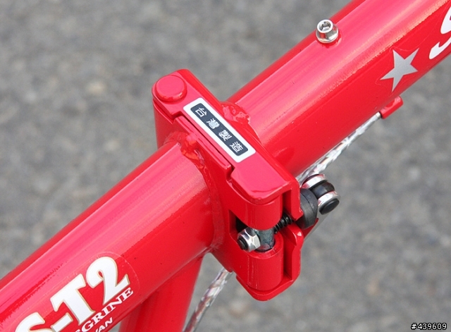 新手上路,這4台不知道該選哪台,懇請幫忙,謝謝!(STARBIKE S-T2B20吋21速折疊車6300元和【Global Force 】20吋24速折疊車5999元)