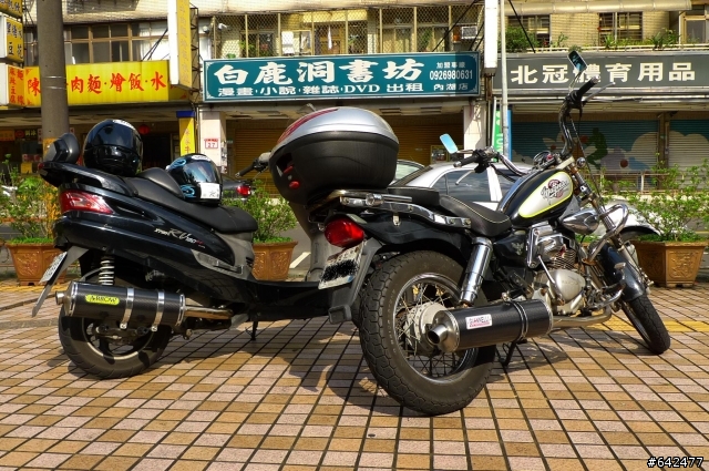 [七年老RV180 efi拉皮大改造 第一彈!]brembo輻卡+大螃蟹+arrow碳纖維管+BITUBO後避震!