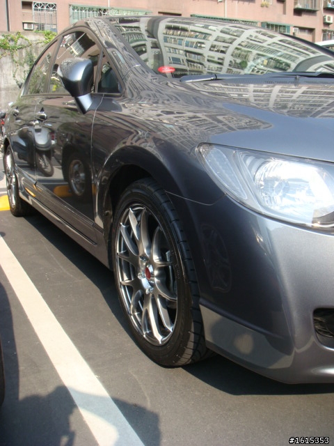 愛車換了新鞋子