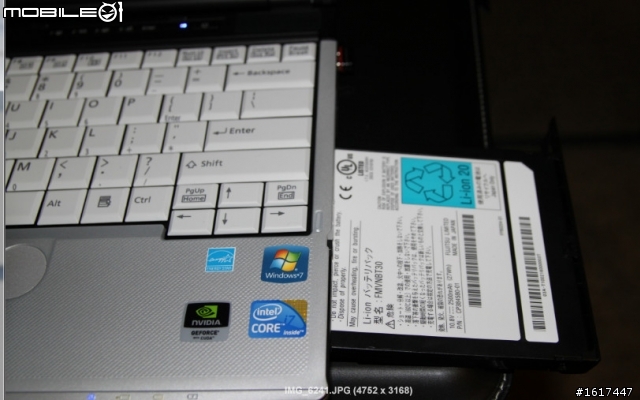 [開箱文] Fujitsu S760