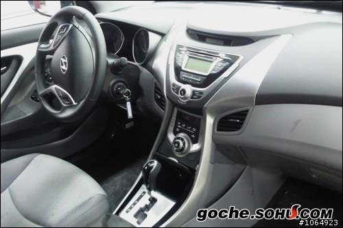 2011 new elantra...2700mm軸距