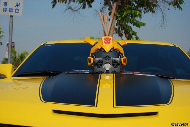 575、大黃蜂&R35 in夢時代