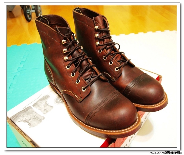 [分享]再開一箱Red Wing 8111 (附實穿圖)