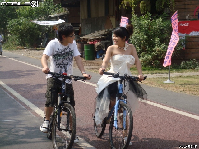 【分享】請01的車友為夢團因騎車認識.交往.攜手共渡一生的新人獻上祝福