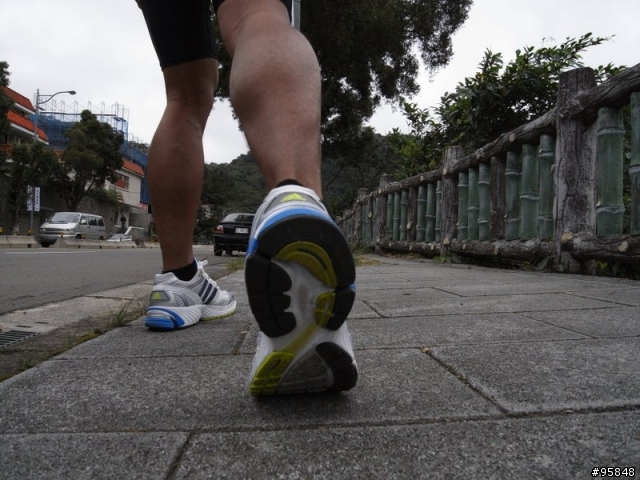 adidas Supernova Glide 2 M 開箱路測分享