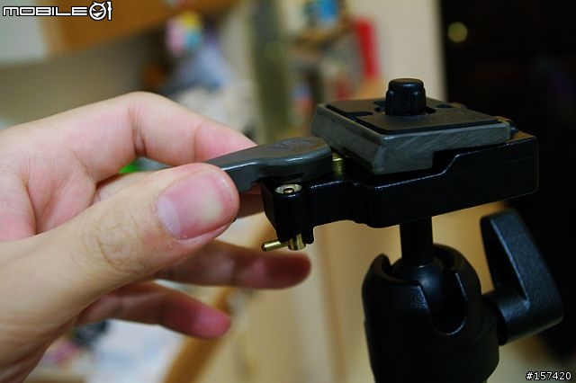 第一次花錢買腳架-Manfrotto 7302YB