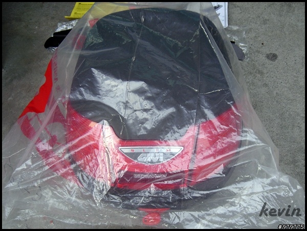[開箱]givi E230N 和 givi後架 on 我的小黃勁戰