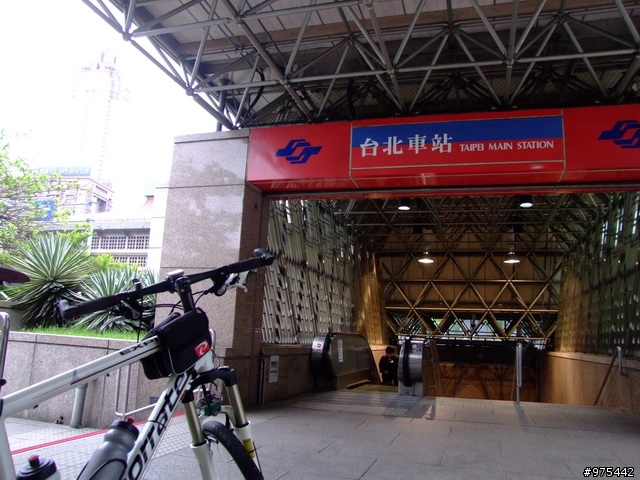 【遊記】一個人的北部慘痛之旅~~~~~~又冷又下雨又累還爆膝