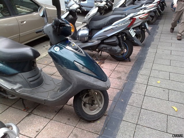 停車格註銷被開單 悶~~
