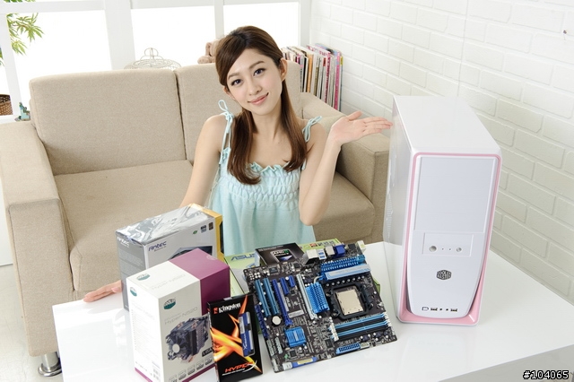 桌布釋出，27P，美女Sophie「開核」初體驗--華碩ASUS M4A89GTD PRO/USB3