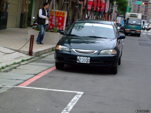 台北有錢沒地方停車,我可是有位置我也不停勒,,怎樣