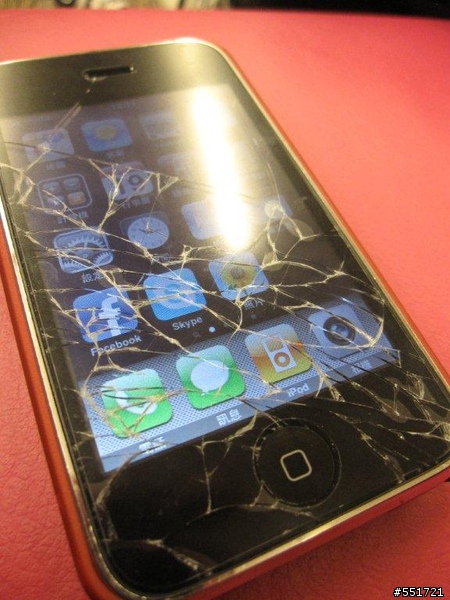 iPhone的觸碰面板會不會太耐用？