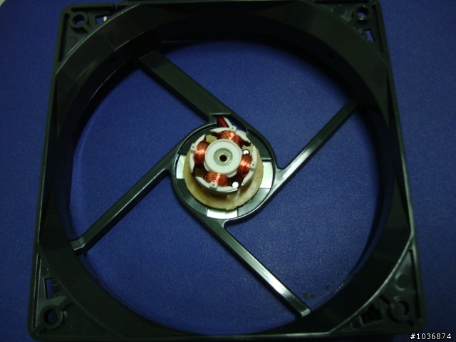 [分享]改造低噪音系統風扇 開箱 (4/26補上：風流量/噪音值)