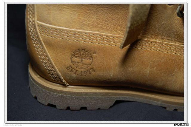 優雅VS粗曠  Timberland 袋鼠鞋.古著風黃靴