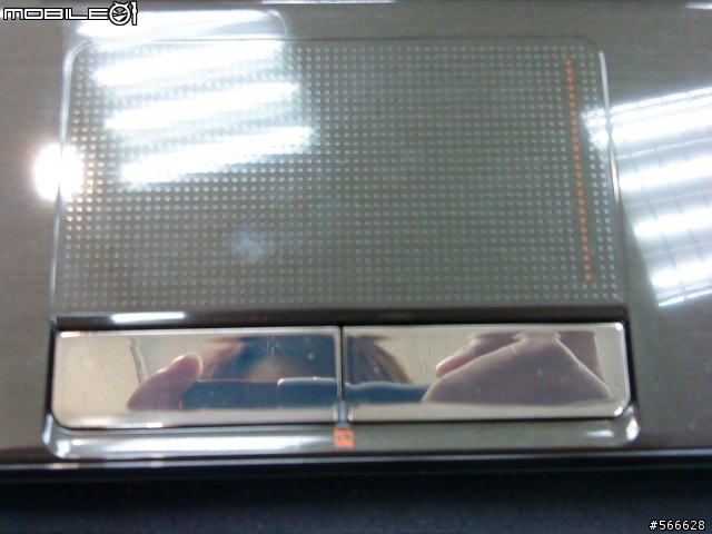 【開箱補完計畫】C/P值頗高的家用旗艦 lenovo IdeaPad Y560 06464CV 4/22 update...