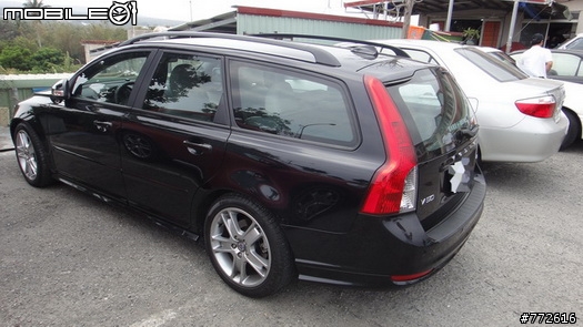 (4/22更新)遲來的開箱文~墾丁春浪陽光沙灘放肆玩XD 我的VOLVO V50 現醜啦(女王加爆乳妹~女王拍的XD) 釋出隱藏版