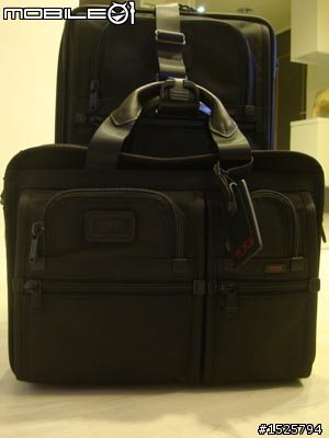 [開箱+心得] 我的新豋機箱 TUMI - Alpha FXT 22020 (11樓補上使用心得囉!!)