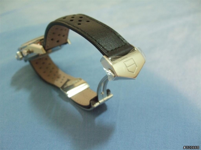 【開箱】TAG CARRERA AUTOMATIC三眼計時
