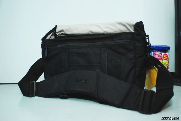 【開箱分享】Tenba PM-15 Messenger 電腦相機包
