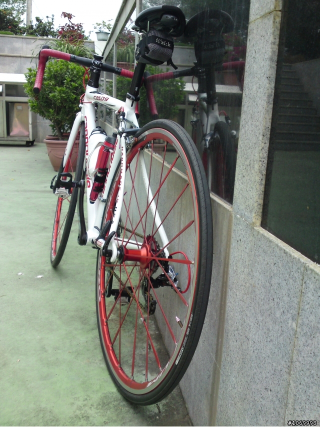 [開箱文]Cannondale CADD 9 BB30+RED BB30(增友人的 SUPER SIX照片)