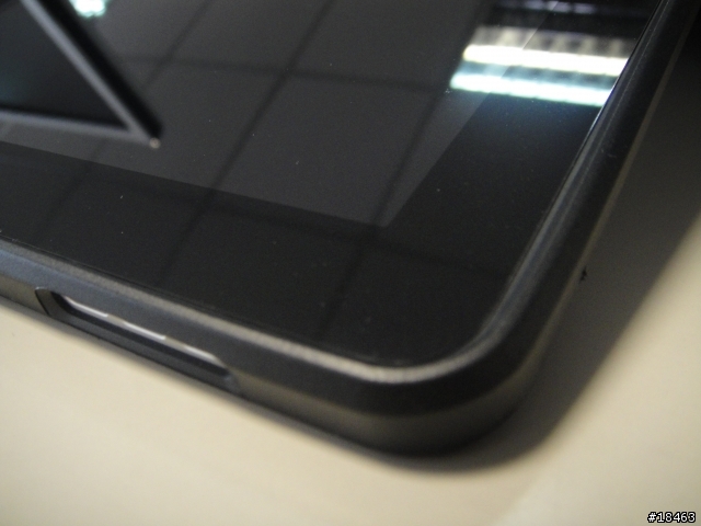 [分享] Macally Metro-Case for Ipad 保護套