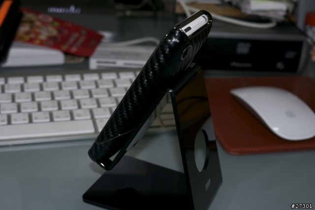 【iPhone 免脫殼立架】日本設計台灣精品 簡約便利 iPhone立架 分享