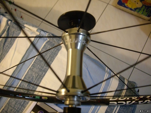 【開箱文】窮鬼也需要一組好輪~~Dura-Ace Wheels CL Clincher 7850 C24~~