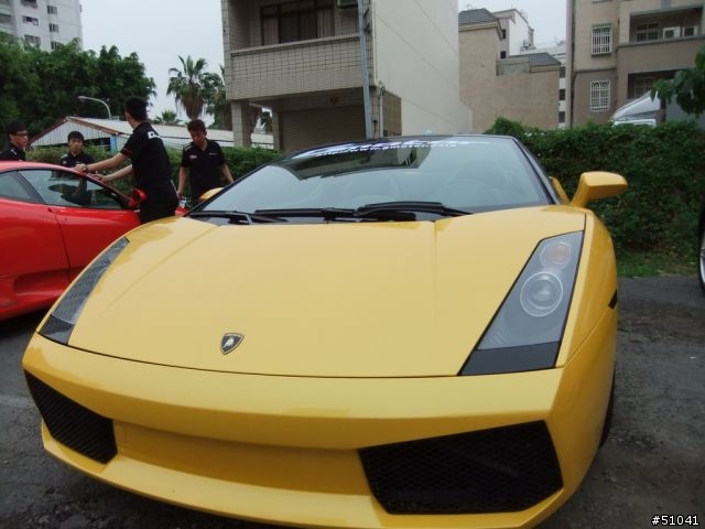 搶第一個..4/2 高雄超跑  圖多 (下班來更新一下花絮)