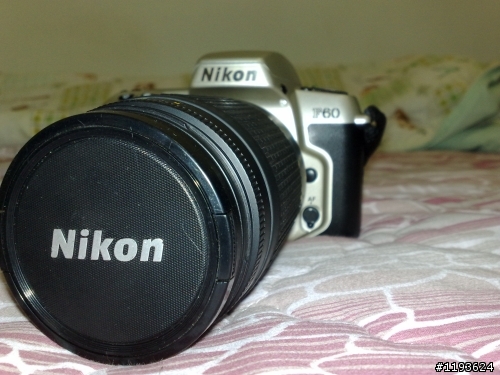 家中挖到的古董機Nikon F60