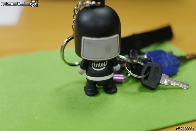 [開箱]創見USB3.0 2.5吋隨身硬碟 給你三倍速的快感~