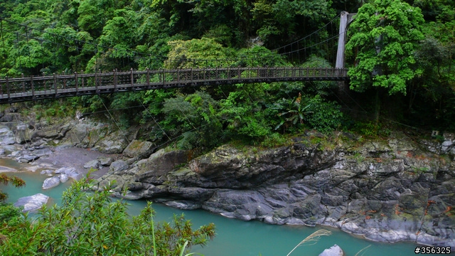 [遊記] 烏來雨中單車越野樂....卡拉莫基步道+哈盆越嶺古道(半程)