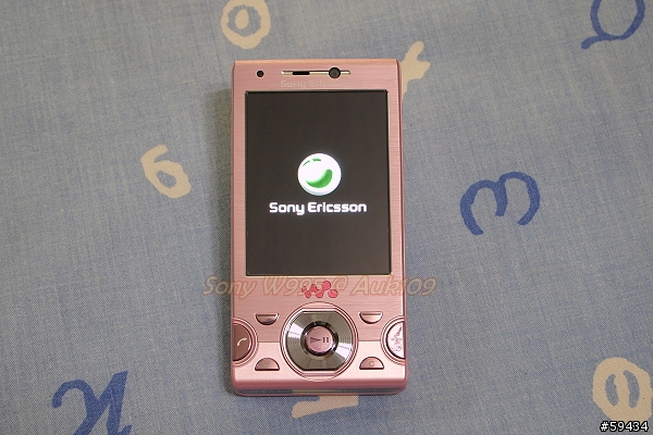 [開箱] 粉紅俏佳人 - Sony Ericsson W995