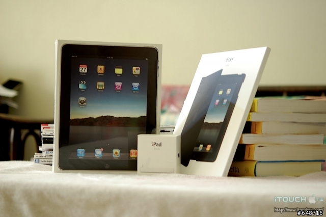 [開箱]iPad外加iPad Case、iPad Dock