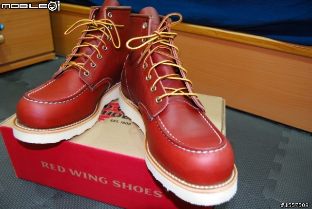 大家幫我看看這個新的鞋舌!!!!等了三個月的 red wing 8131  !!!