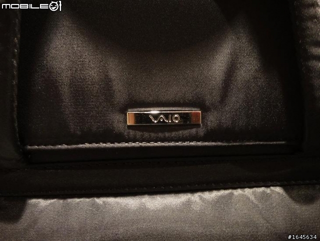{時尚+質感的Vaio 肩背/攜行包} VGP-MBC30 Vaio Bag Collection