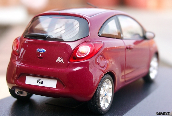 Ford Ka 福特原廠精品 1:43 (Minichamps 代工)