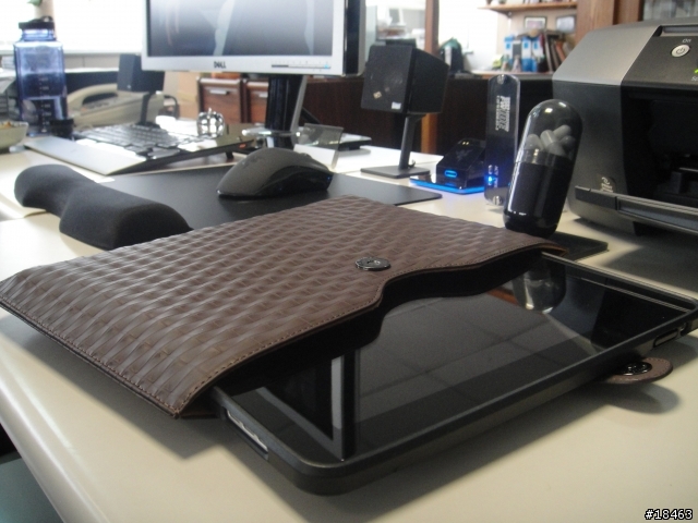 [分享] Macally Metro-Case for Ipad 保護套