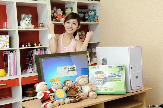 桌布釋出，27P，美女Sophie「開核」初體驗--華碩ASUS M4A89GTD PRO/USB3