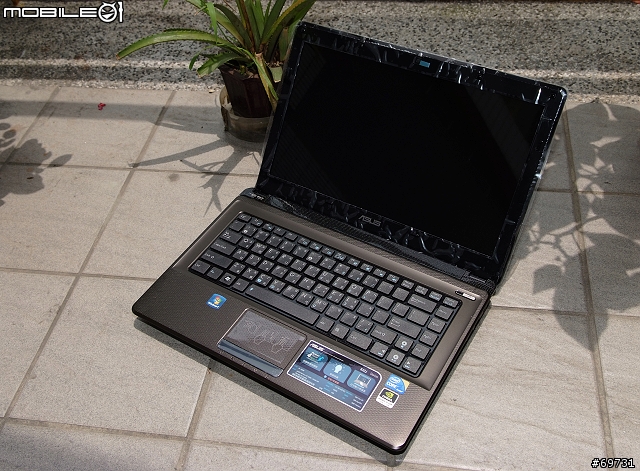 《熊寶貝》新妝上市，ASUS K42JV