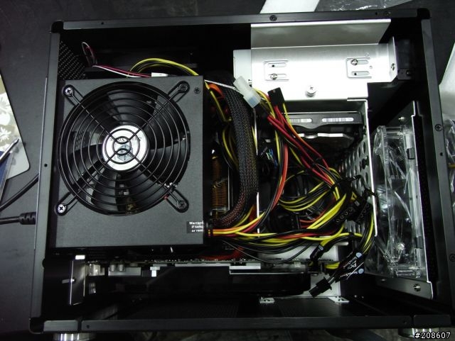 聯力 PC-Q08 裝機分享