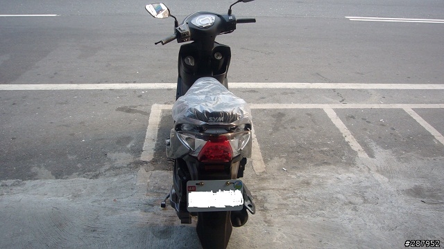 (開箱文)SYM 2010年2月出廠5期噴射 GT 125 EFi 碟剎.